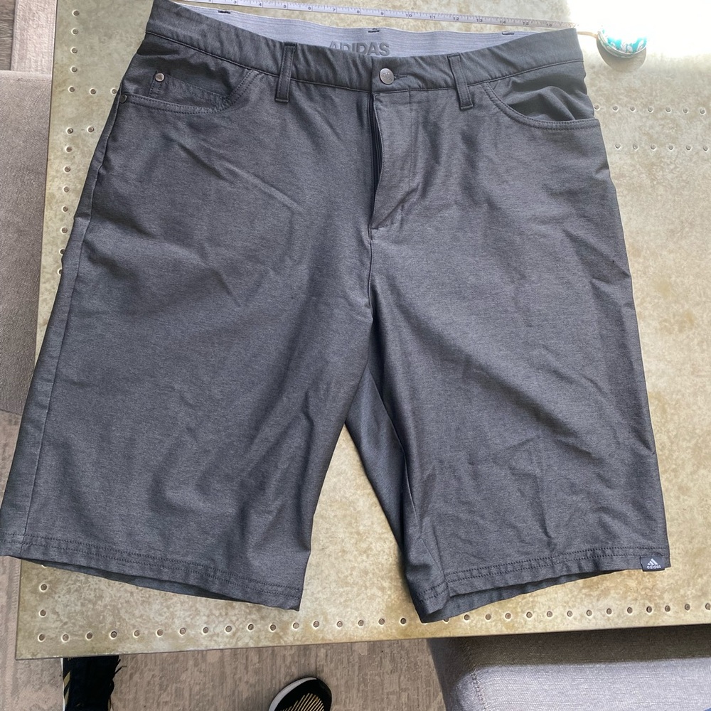 ADIDAS Men’s gray climate golf shirts 10” SZ 34
